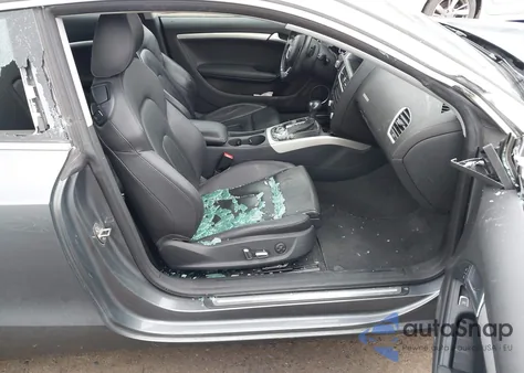 2014 Audi A5 2.0T Premium z USA, uszkodzony, nr VIN WAULFAFR3EA051708